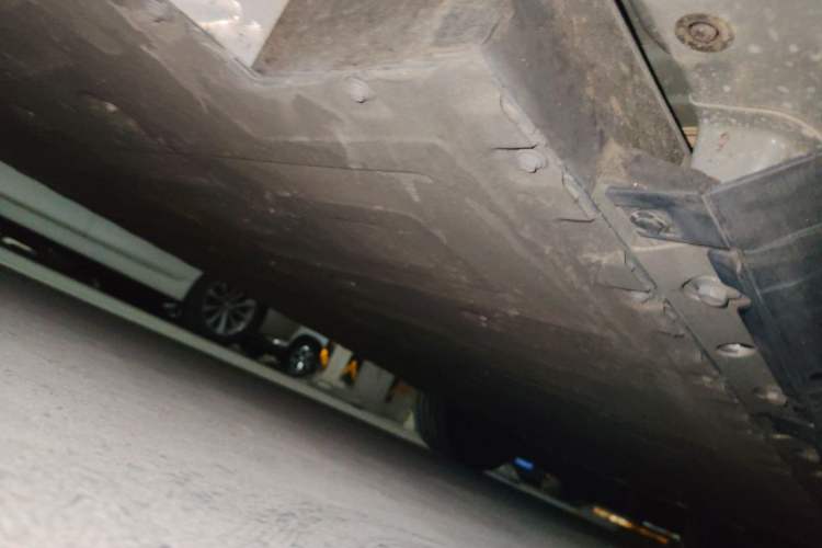 Used XPeng G3 2021 G3i 520N Chassis Rear Right