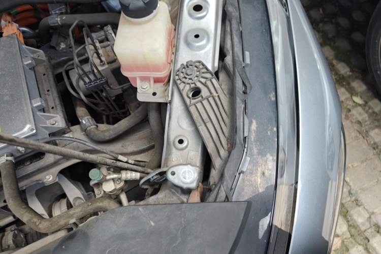 Used XPeng G3 2021 G3i 520G Engine Bay Left