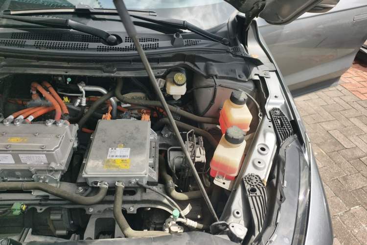 Used XPeng G3 2021 G3i 460N Engine Bay Left
