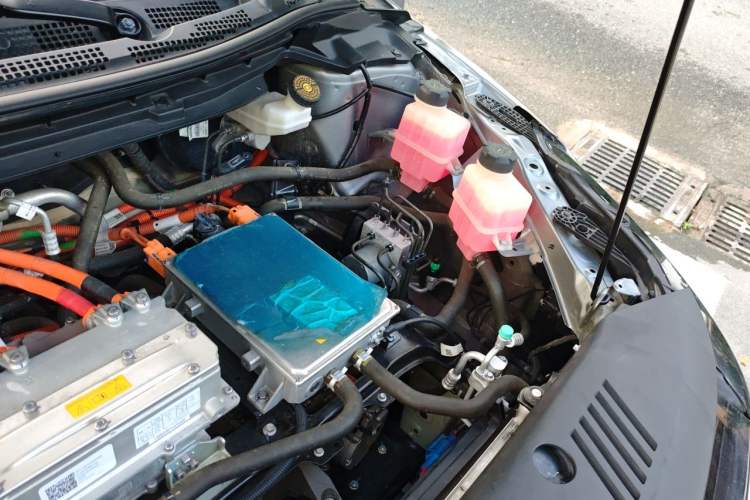 Used XPeng G3 2021 G3i 520N Engine Bay Left