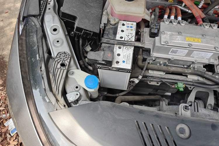 Used XPeng G3 2021 G3i 460N Engine Bay Right