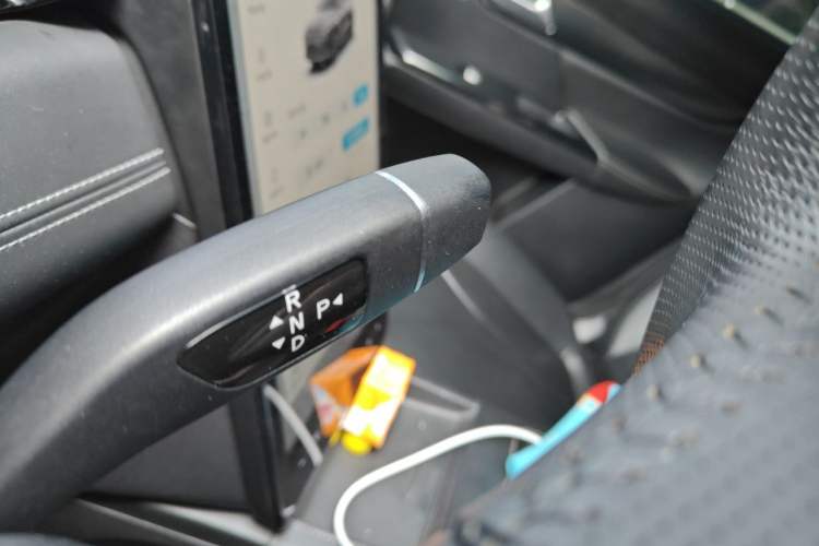Used XPeng G3 2021 G3i 520G Gear Lever