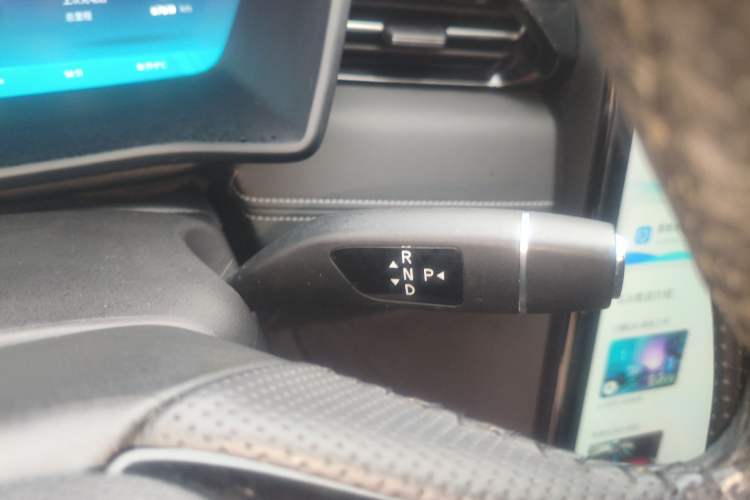 Used XPeng G3 2021 G3i 520N+ Gear Lever