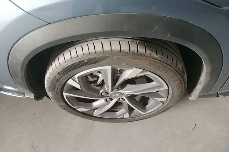 Used XPeng G3 2021 G3i 520G+ Left Front Wheel Hub