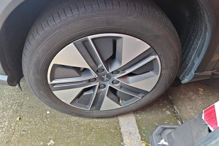 Used XPeng G3 2021 G3i 520N Left Front Wheel Hub