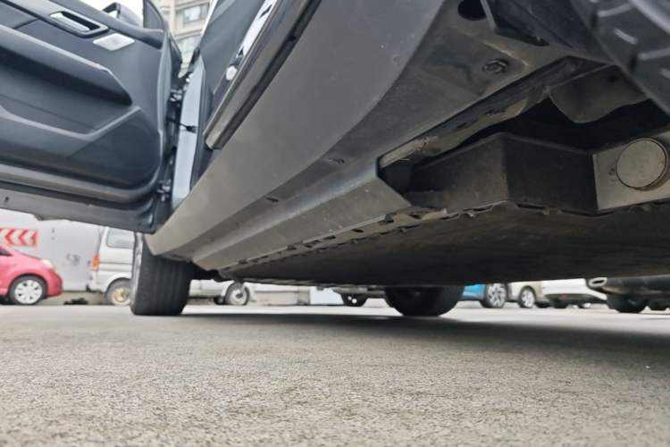 Used XPeng G3 2021 G3i 520N Left Side Sill