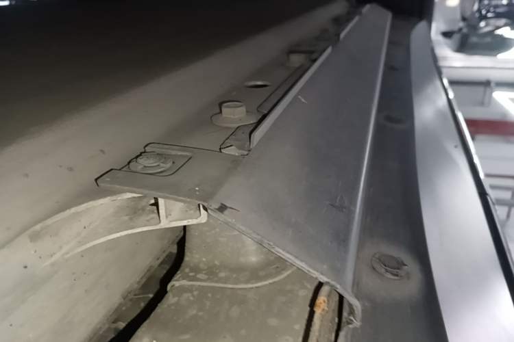 Used XPeng G3 2021 G3i 520N Left Side Sill