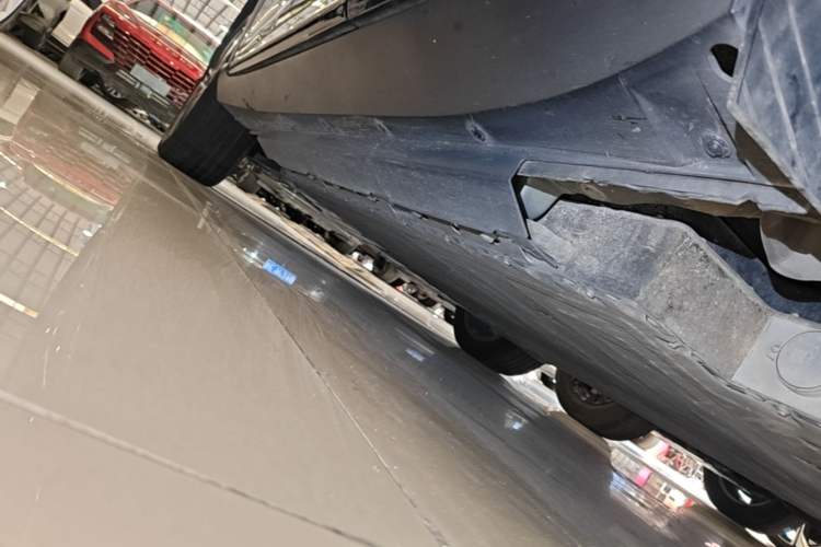 Used XPeng G3 2021 G3i 520N Left Side Sill