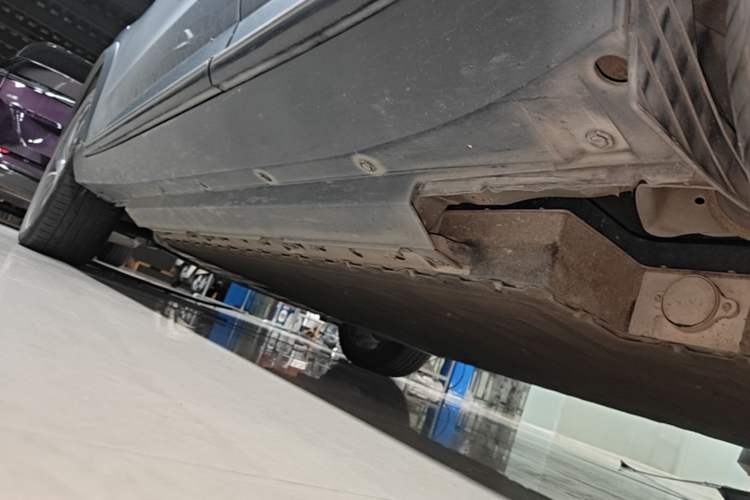 Used XPeng G3 2021 G3i 520G Left Side Sill