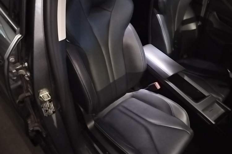 Used XPeng G3 2021 G3i 520G Right Front Seat