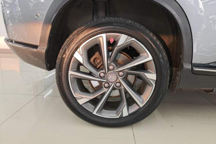 Used XPeng G3 2021 G3i 460N Right Rear Wheel Hub