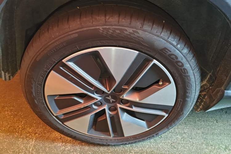 Used XPeng G3 2021 G3i 520N Right Rear Wheel Hub