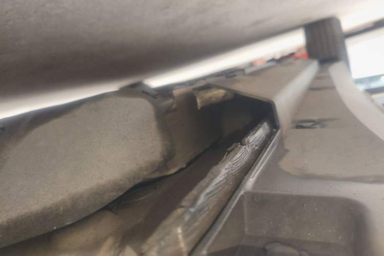 Used XPeng G3 2021 G3i 520N+ Right Side Sill