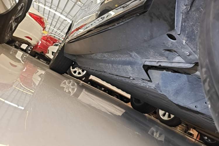 Used XPeng G3 2021 G3i 520N Right Side Sill