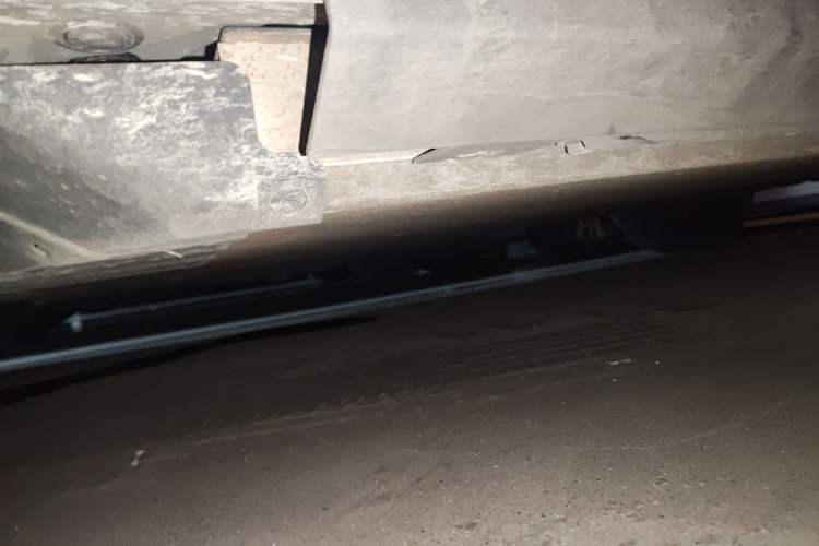 Used XPeng G3 2021 G3i 460N Chassis Front Left