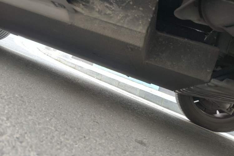 Used XPeng G3 2021 G3i 460N Chassis Rear Left