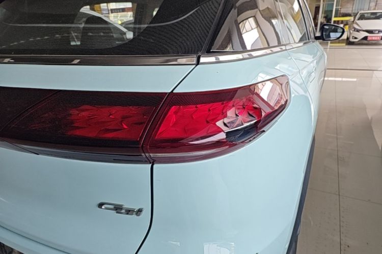 Used XPeng G3 2021 G3i 460N Exterior 3