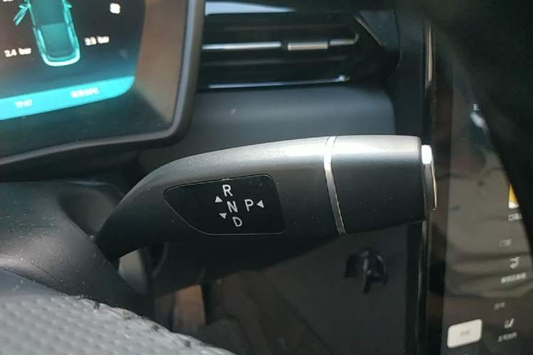 Used XPeng G3 2021 G3i 520N Gear Lever