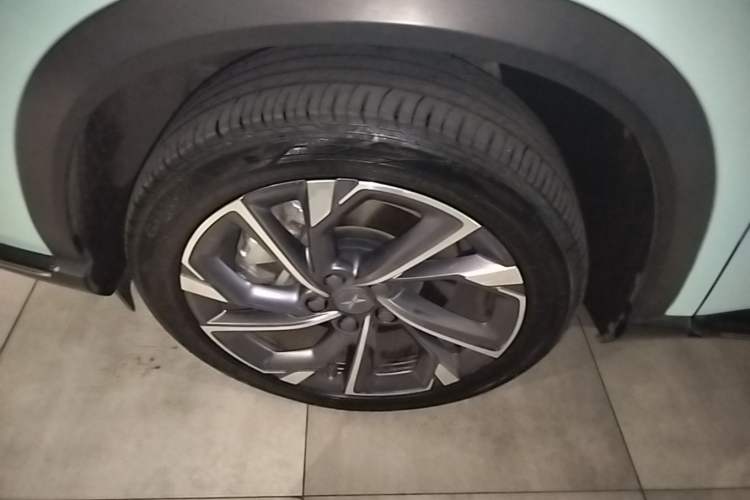 Used XPeng G3 2021 G3i 520G+ Left Front Wheel Hub