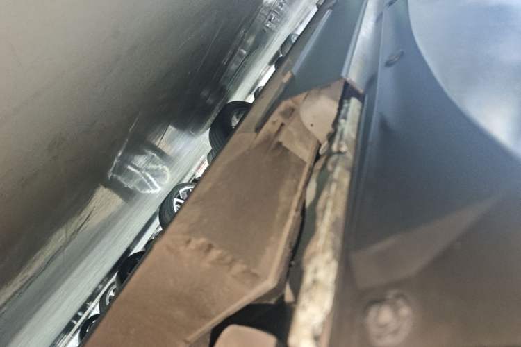 Used XPeng G3 2021 G3i 460N Left Side Sill