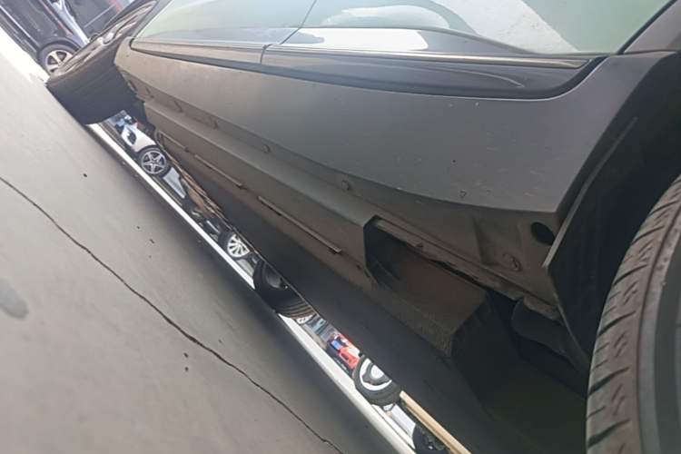 Used XPeng G3 2021 G3i 460N Left Side Sill
