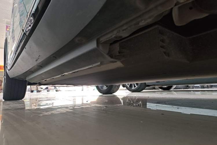 Used XPeng G3 2021 G3i 460N Left Side Sill