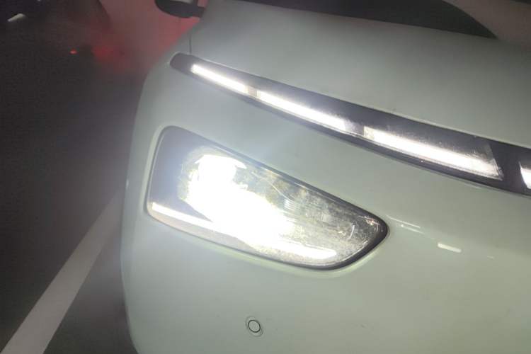 Used XPeng G3 2021 G3i 460N Right Front Headlight