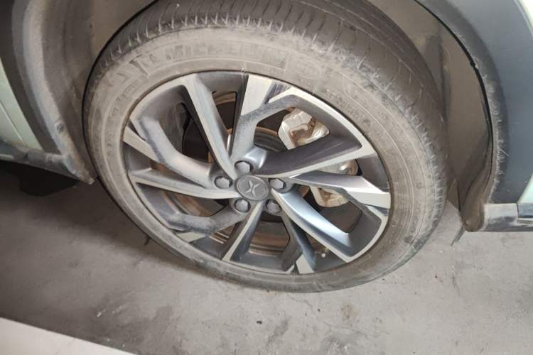 Used XPeng G3 2021 G3i 460N Right Front Wheel Hub