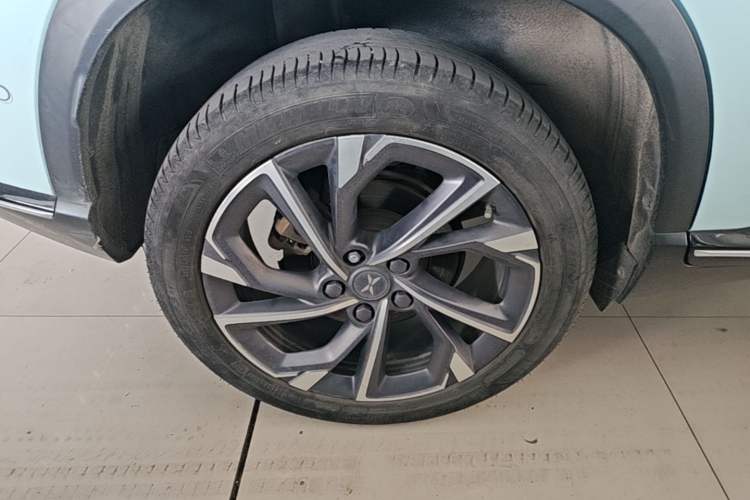 Used XPeng G3 2021 G3i 460N Right Rear Wheel Hub