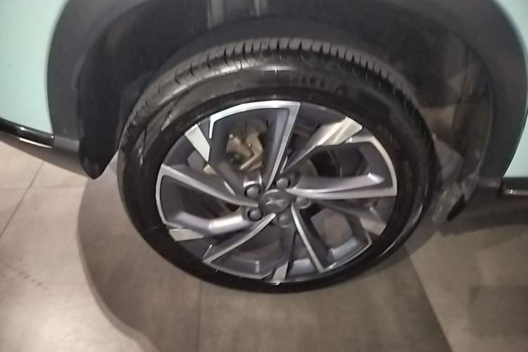 Used XPeng G3 2021 G3i 520G+ Right Rear Wheel Hub
