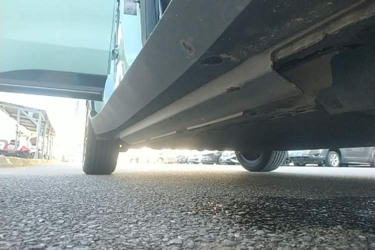 Used XPeng G3 2021 G3i 520N Right Side Sill