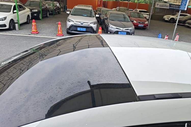 Used XPeng G3 2021 G3i 460N Roof