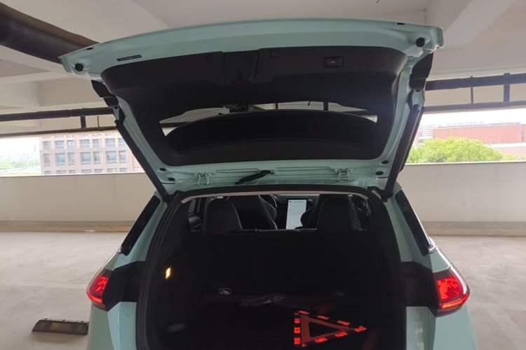 Used XPeng G3 2021 G3i 460N Trunk