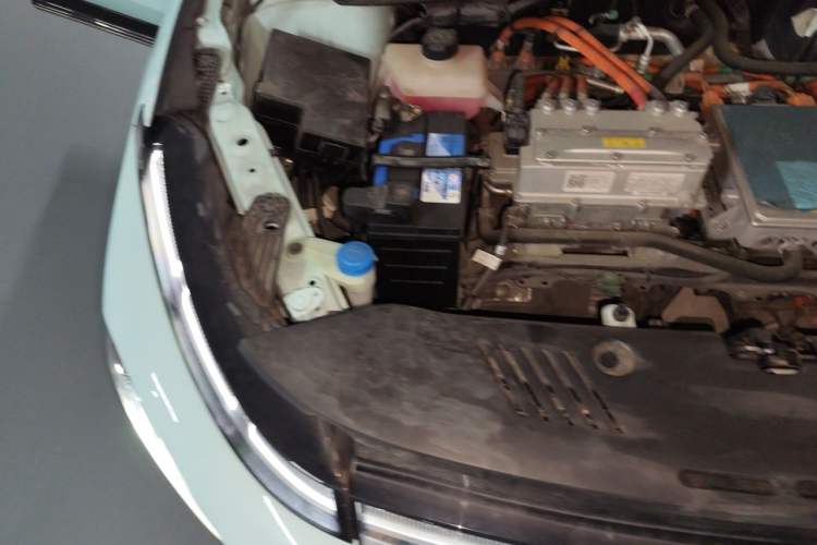 Used XPeng G3 2021 G3i 460N Engine Bay Right