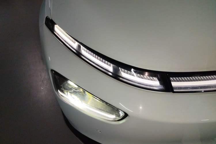 Used XPeng G3 2021 G3i 460N Right Front Headlight
