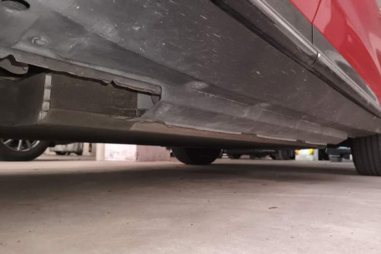 Used XPeng G3 2021 G3i 520N Chassis Rear Right
