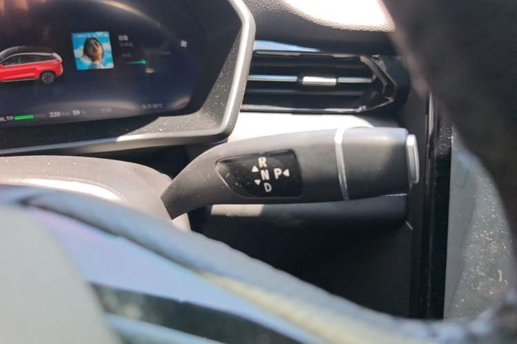 Used XPeng G3 2021 G3i 460N Gear Lever