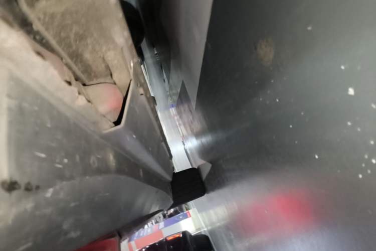 Used XPeng G3 2021 G3i 520G Left Side Sill