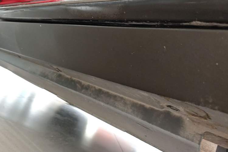 Used XPeng G3 2021 G3i 520N Right Side Sill