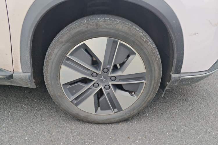 Used XPeng G3 2021 G3i 460G Right Front Wheel Hub