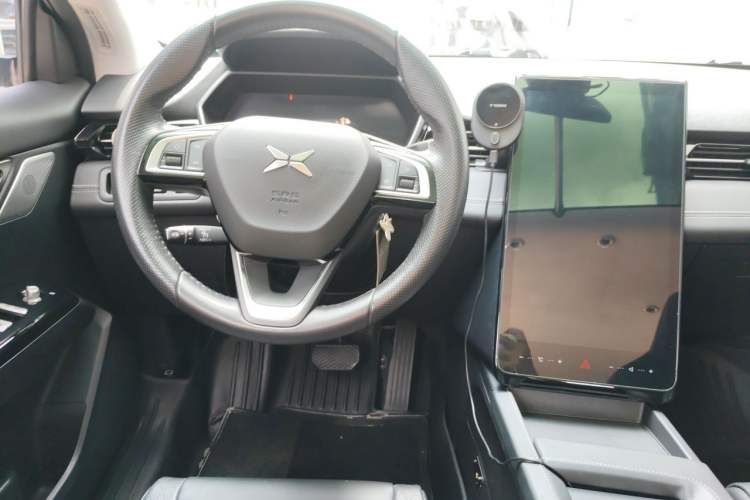 Used XPeng G3 2021 G3i 520N Center Console