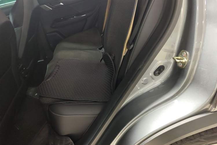Used XPeng G3 2021 G3i 520N Left Rear Seat