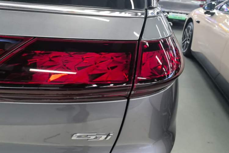 Used XPeng G3 2021 G3i 520N Right Rear Taillight