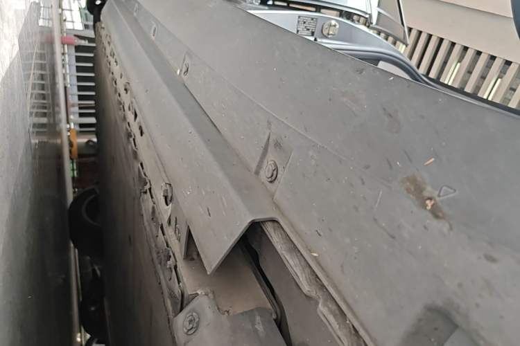 Used XPeng G3 2021 G3i 460G Right Side Sill