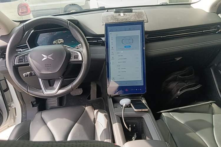 Used XPeng G3 2021 G3i 520N Center Console