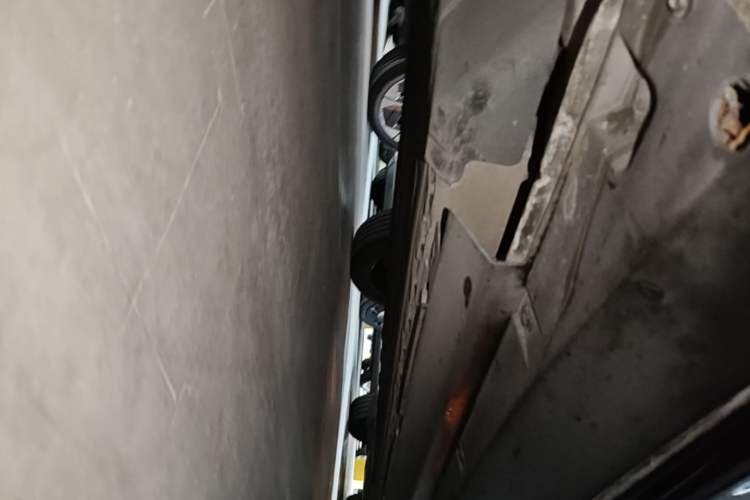 Used XPeng G3 2021 G3i 460G Chassis Front Left