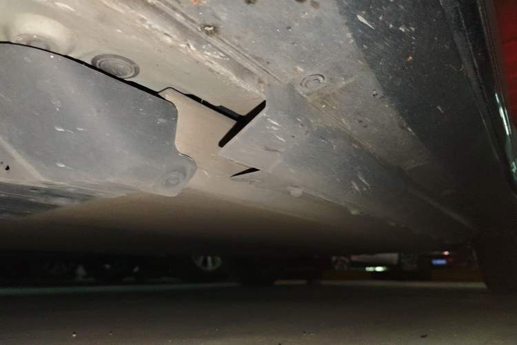 Used XPeng G3 2021 G3i 460N Chassis Front Left