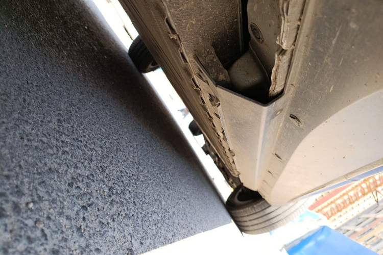Used XPeng G3 2021 G3i 460G Chassis Rear Right