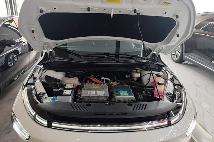 Used XPeng G3 2021 G3i 460N Engine Bay