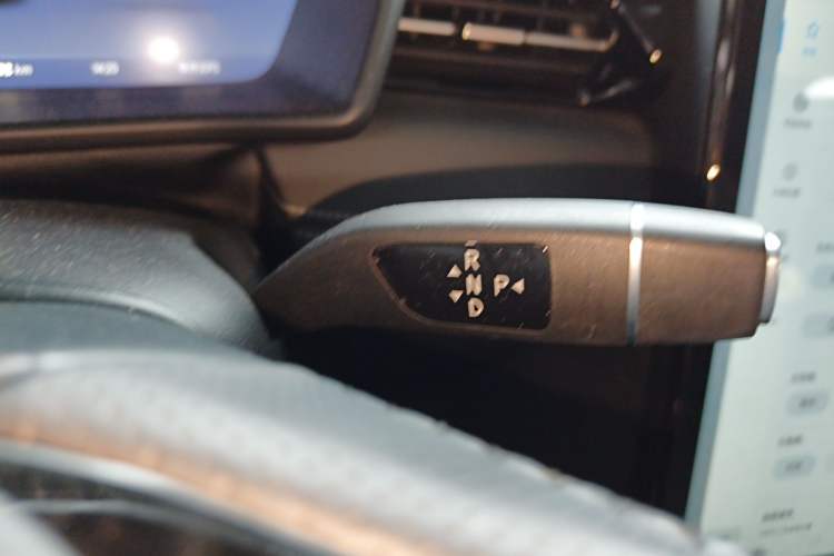 Used XPeng G3 2021 G3i 460G Gear Lever